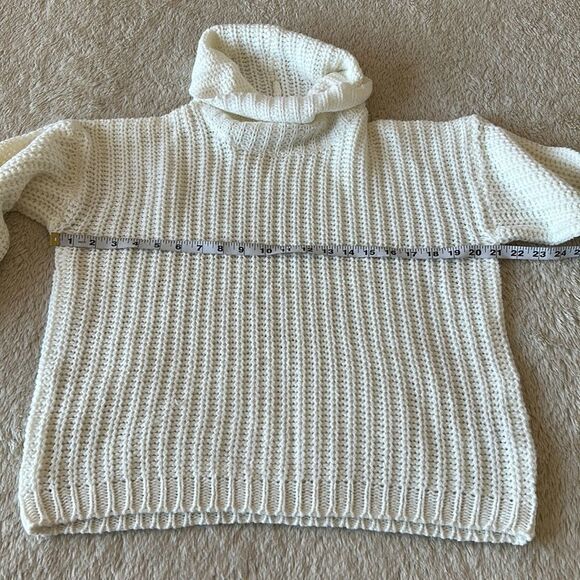 Harlow and Rose knit turtleneck sweater white size small - Picture 9 of 16